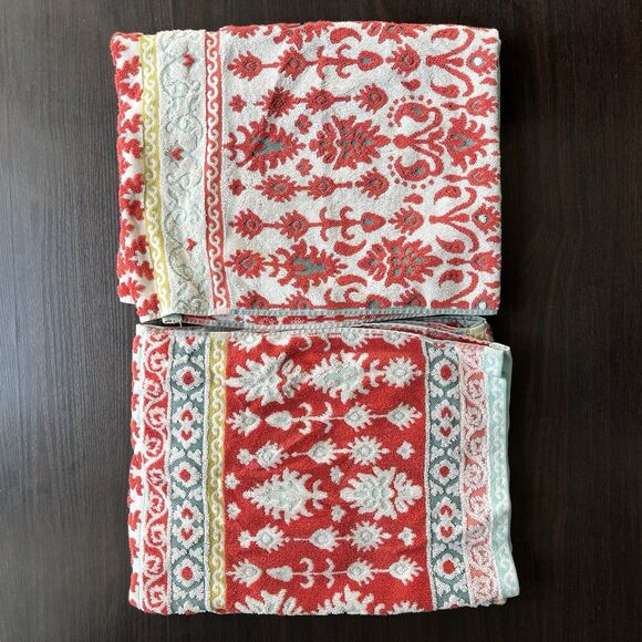 SET OF 2 WORLD MARKET MIRIAM IKAT 100% COTTON BATH TOWELS BOHO CORAL AQUA RED - Picture 3 of 10